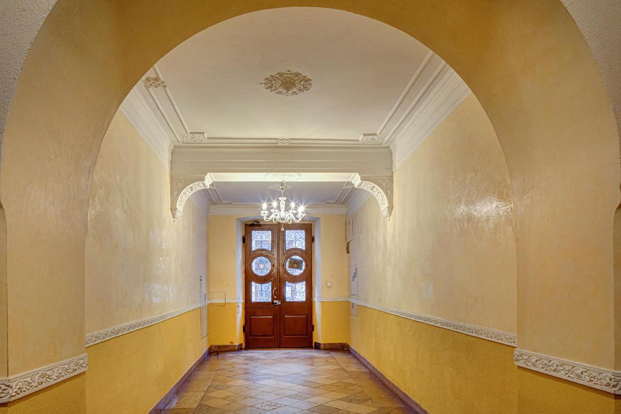 Casa Vacanze Ginevra 1 Trieste Bagian luar foto
