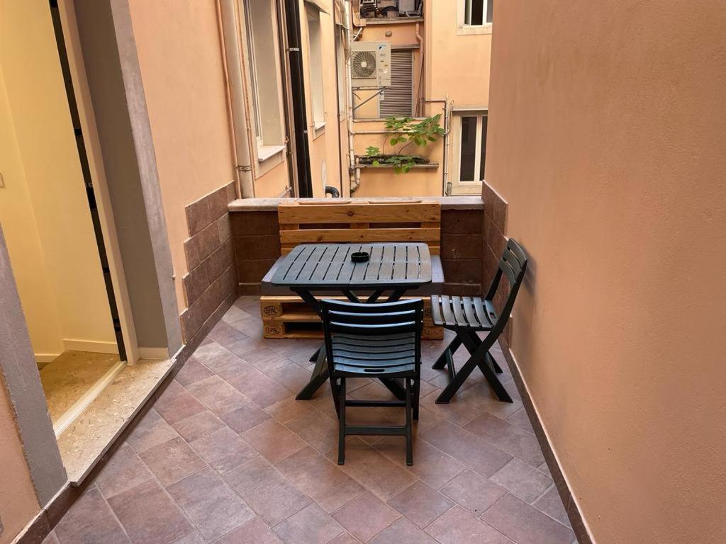 Casa Vacanze Ginevra 1 Trieste Bagian luar foto