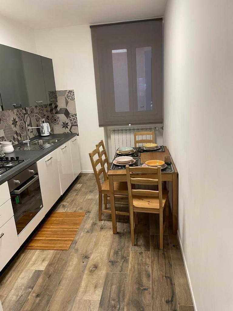Casa Vacanze Ginevra 1 Trieste Bagian luar foto