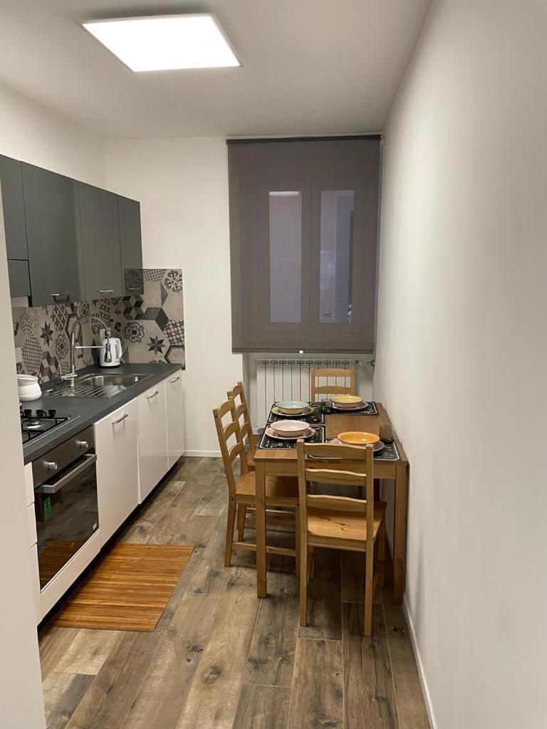Casa Vacanze Ginevra 1 Trieste Bagian luar foto